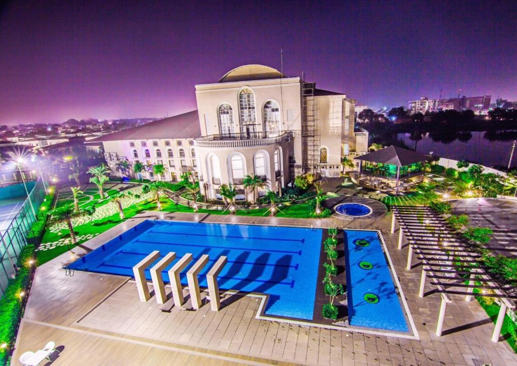 Club Paraiso Райпур Экстерьер фото